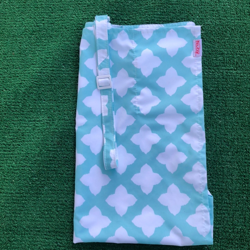 “NWOT”Free Nubi Breast feeding cloth! With Purchase!Make sure you mention it🙏🏼